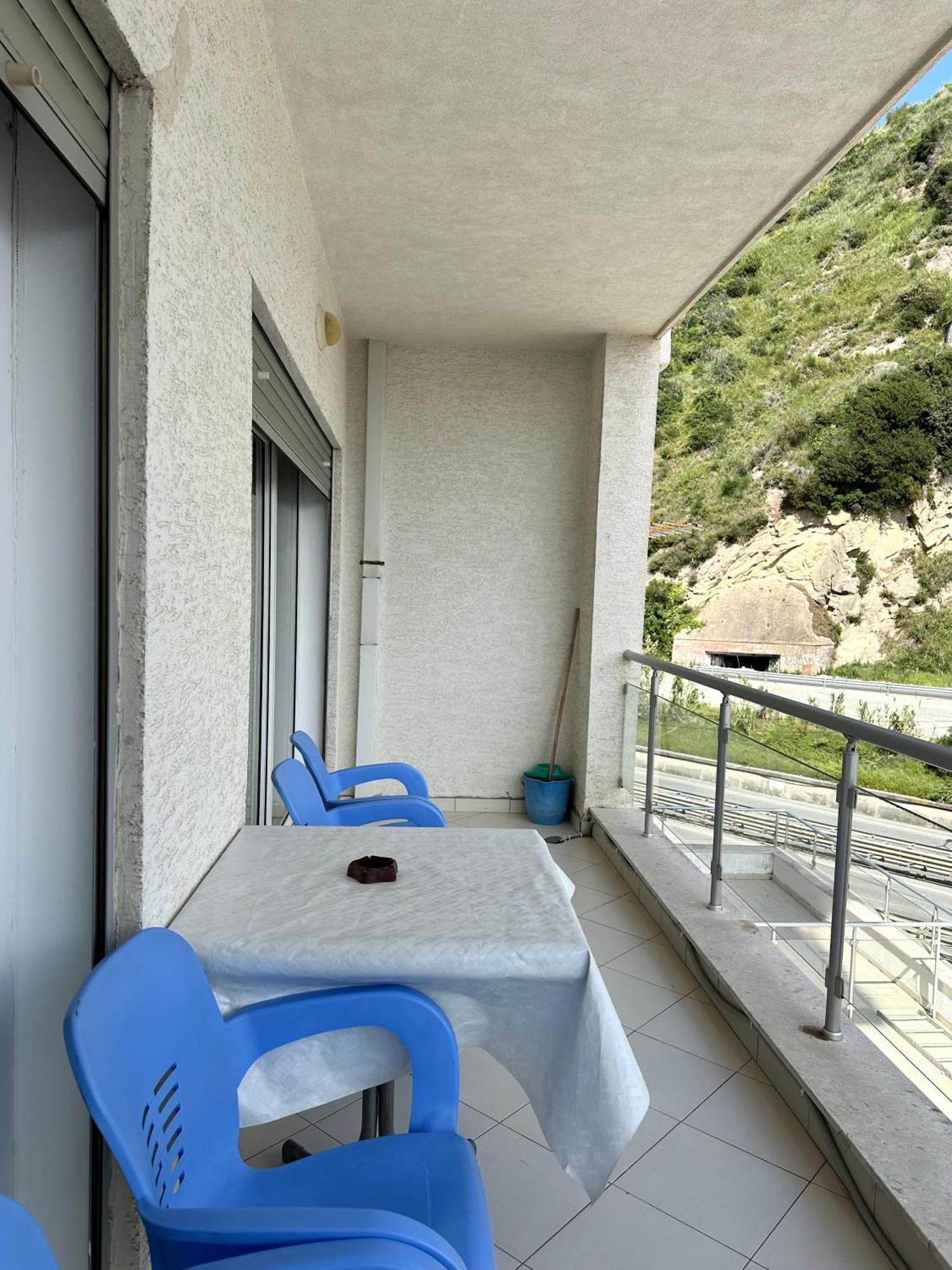 Apartment Ermest ,Kavaje Rock Дуррес Екстер'єр фото